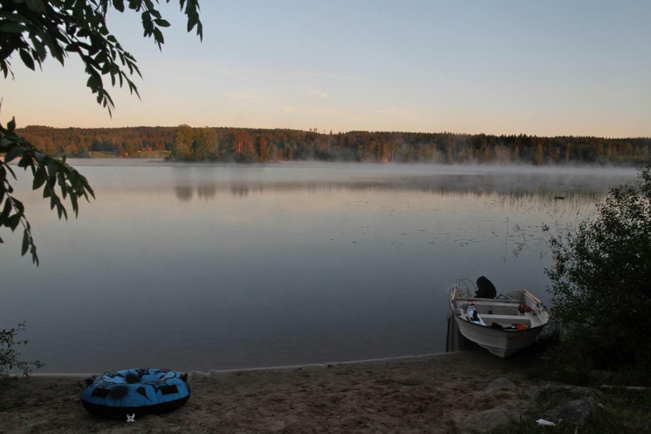 Farmholiday Kumpunen Hotel Petajavesi ภายนอก รูปภาพ